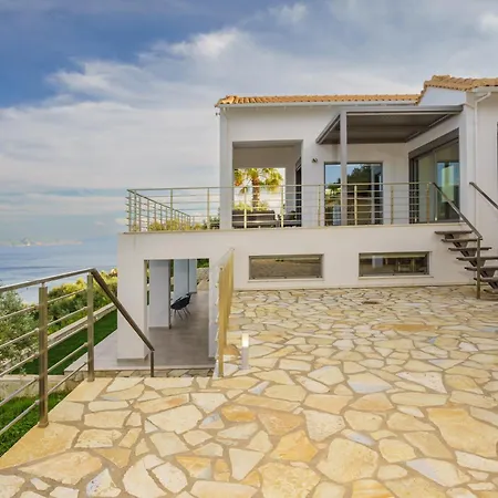 Lefkas - Luxury With Direct Sea Access Сивота