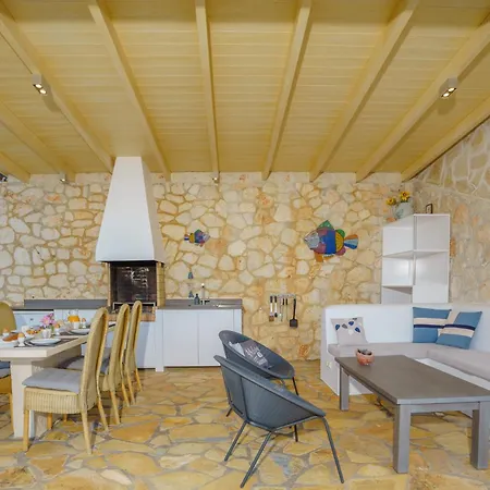 Lefkas - Luxury With Direct Sea Access 시보타