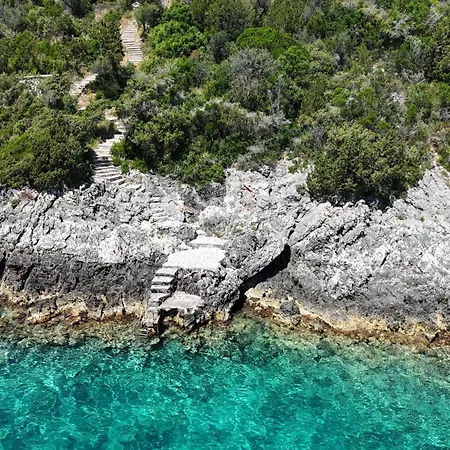 Lefkas - Luxury With Direct Sea Access