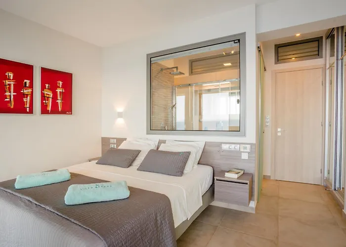 Lefkas - Luxury With Direct Sea Access Villa *