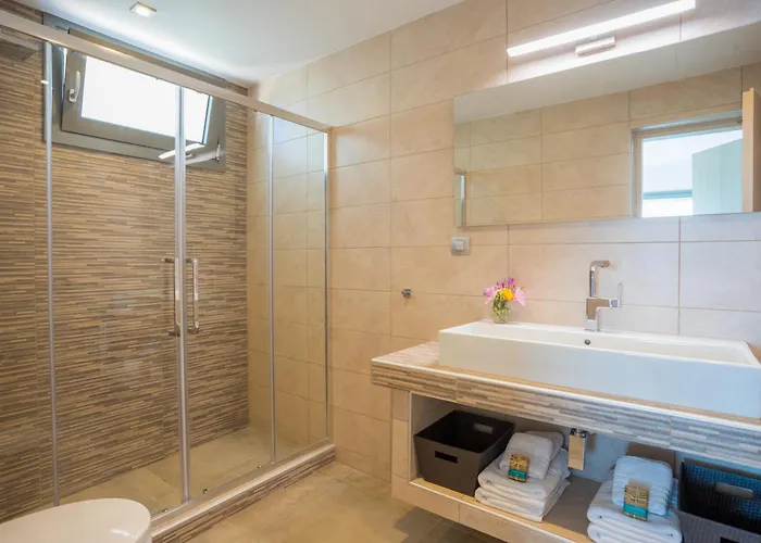 Lefkas - Luxury With Direct Sea Access Villa